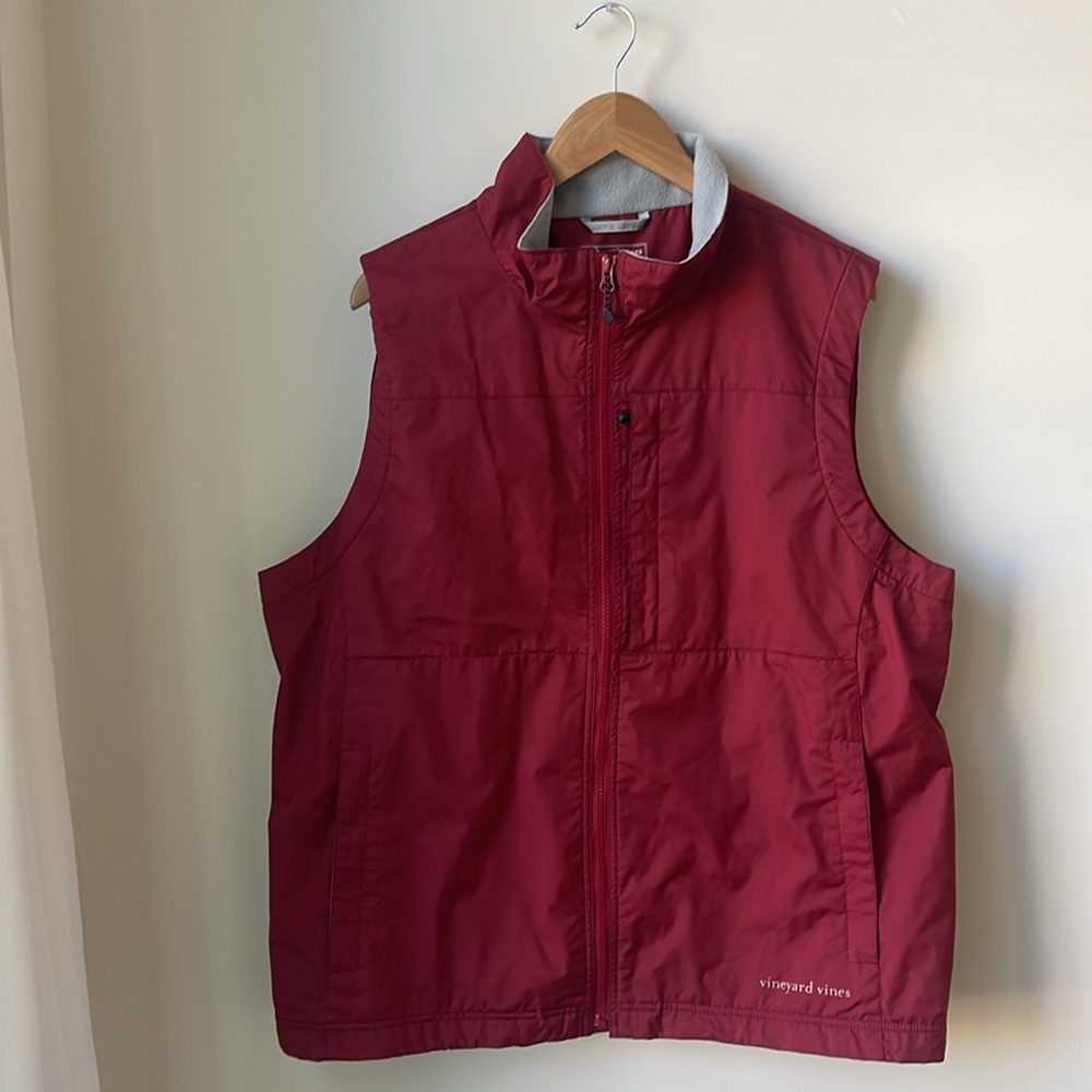 Vineyard Vines Mens Burgundy/Maroon Vest Zip Pockets, Fleece Lined Zip Up Size L